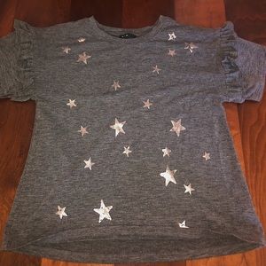Girls tee with sliver stars.